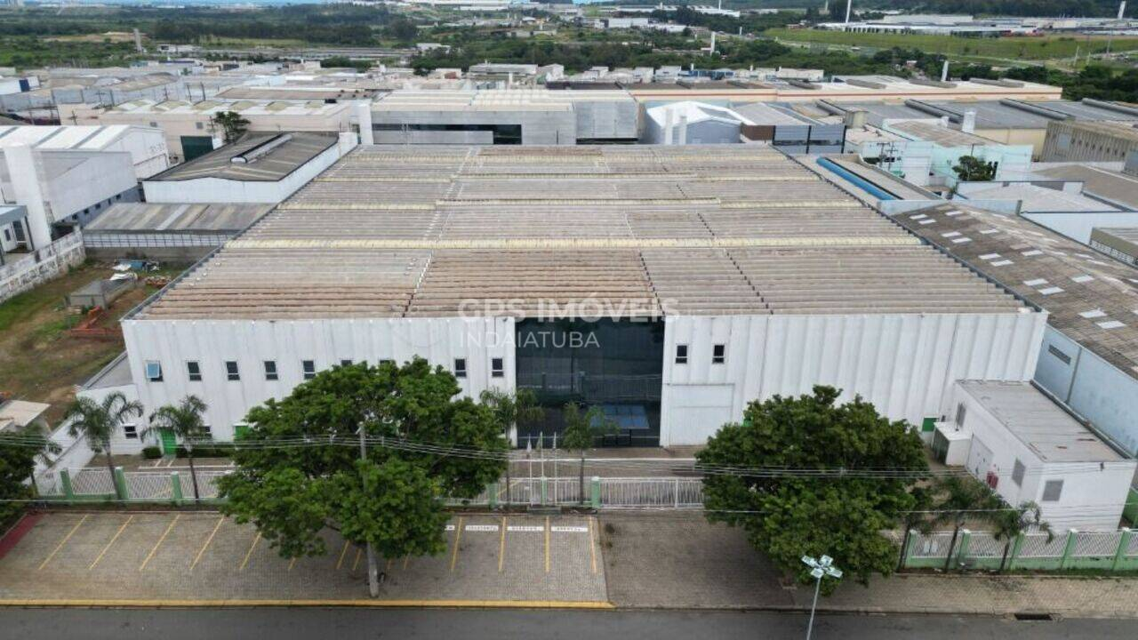 Vista aérea de galpão industrial em Indaiatuba (SP)